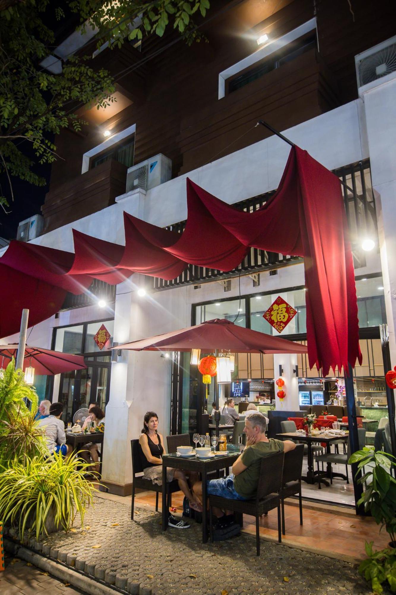 Hotel The Experience Walking Street Chiang Mai Exterior foto